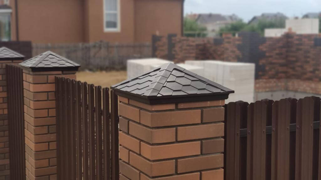 Колпак Zking Эверест Коричневый на столб 1.5х1.5 кирпича (390х390мм) в Аксубаево фото